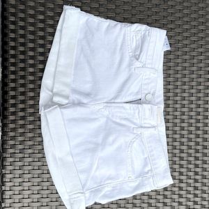 Mother white cuffed short